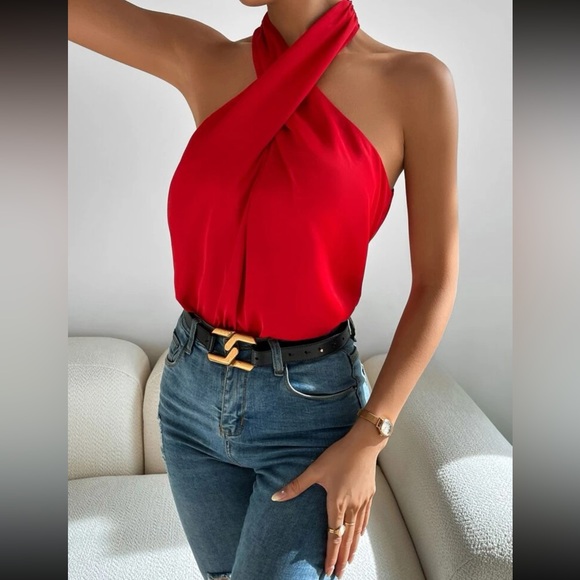 Luxe red twist front halter top - Picture 5 of 6